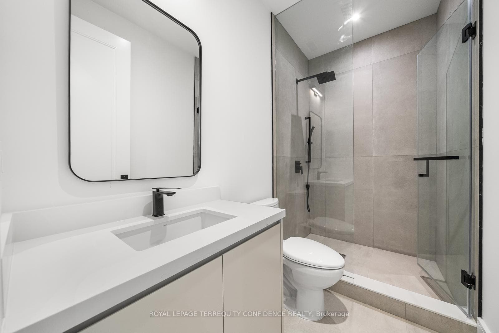 338A Horsham Avenue photo 47