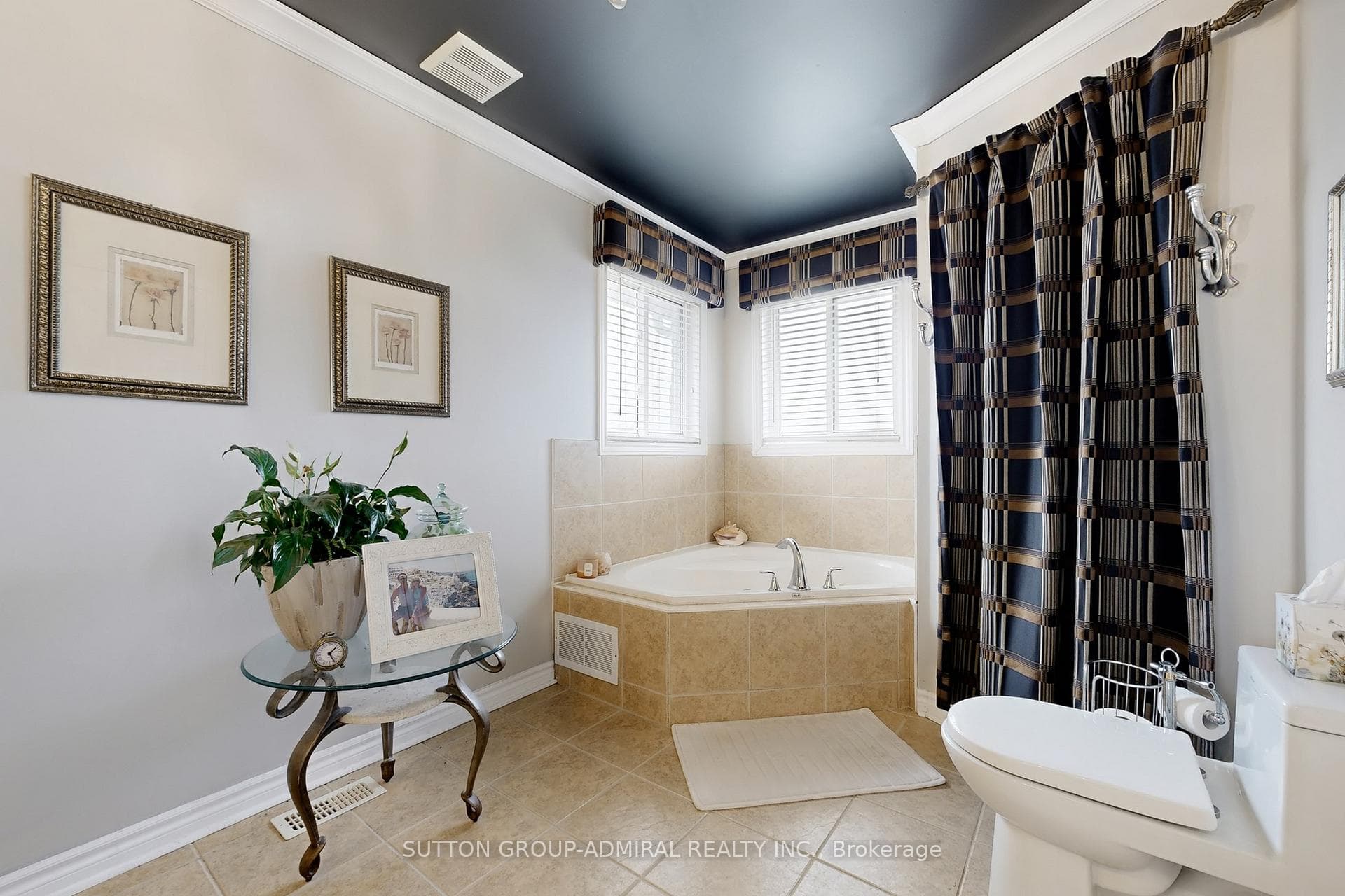 32 Stephanie Lane photo 29
