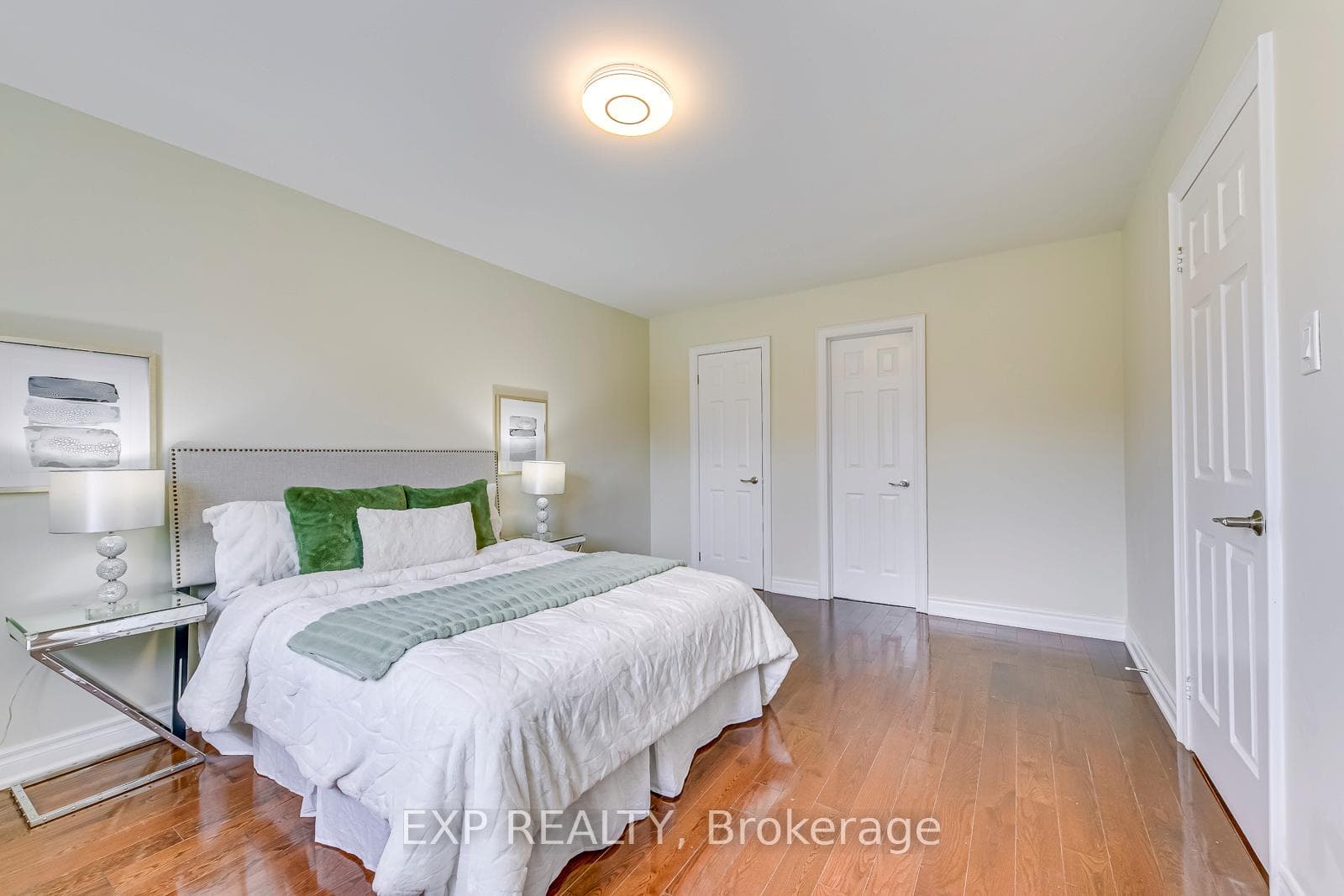 2124 Grand Boulevard Unit Upper photo 26