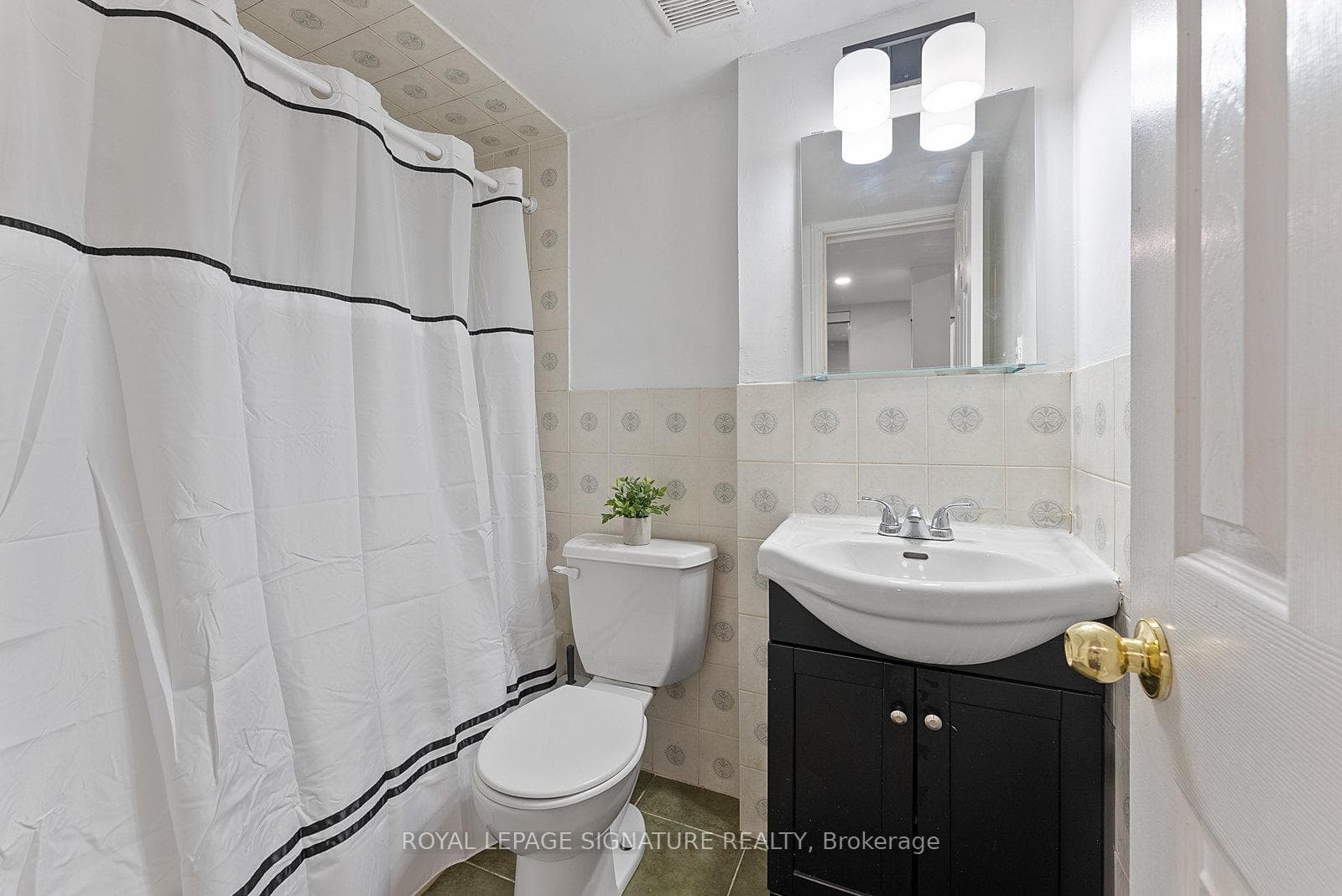 130 Bonspiel Drive photo 34