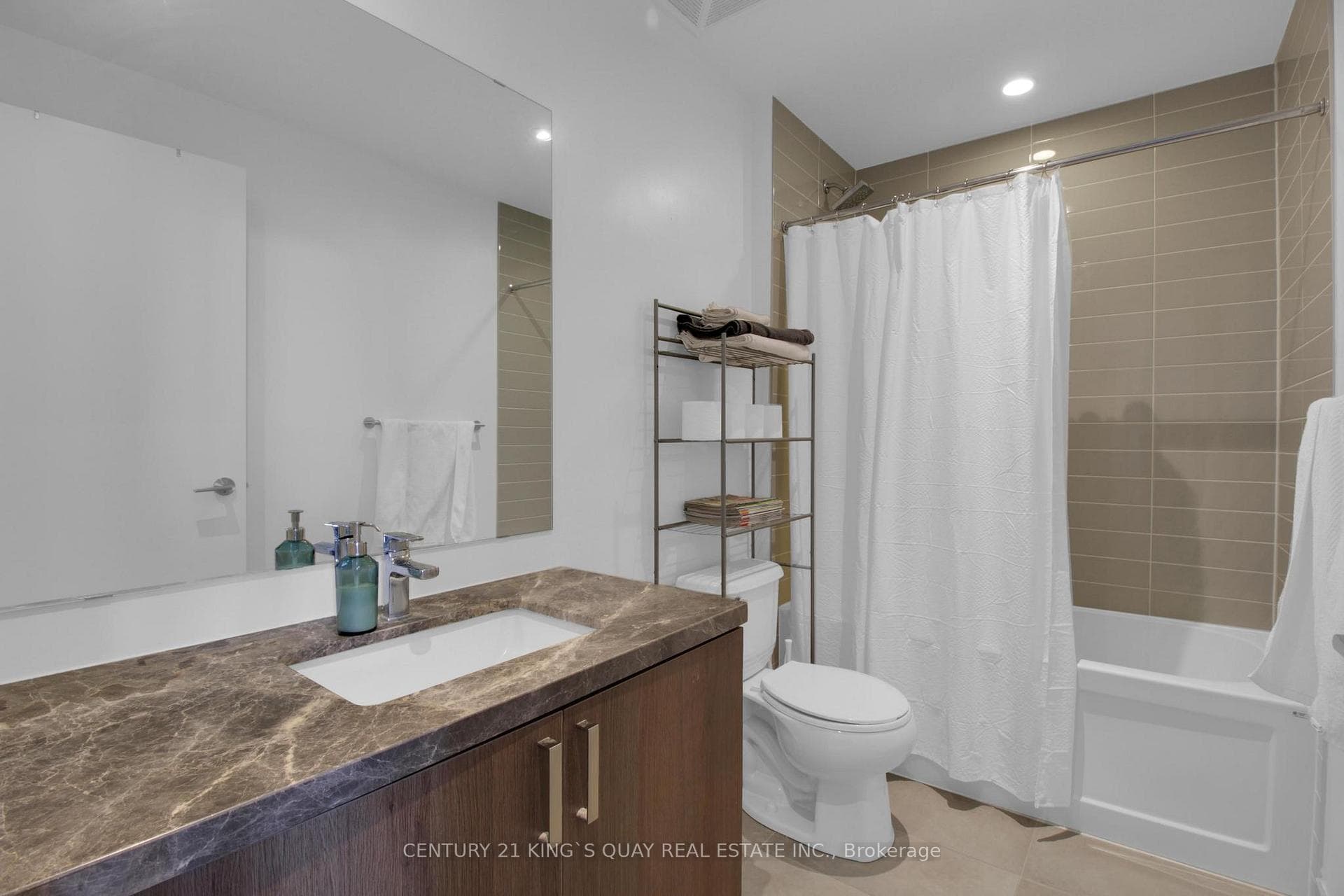 501 St Clair Avenue Unit 1508 photo 15