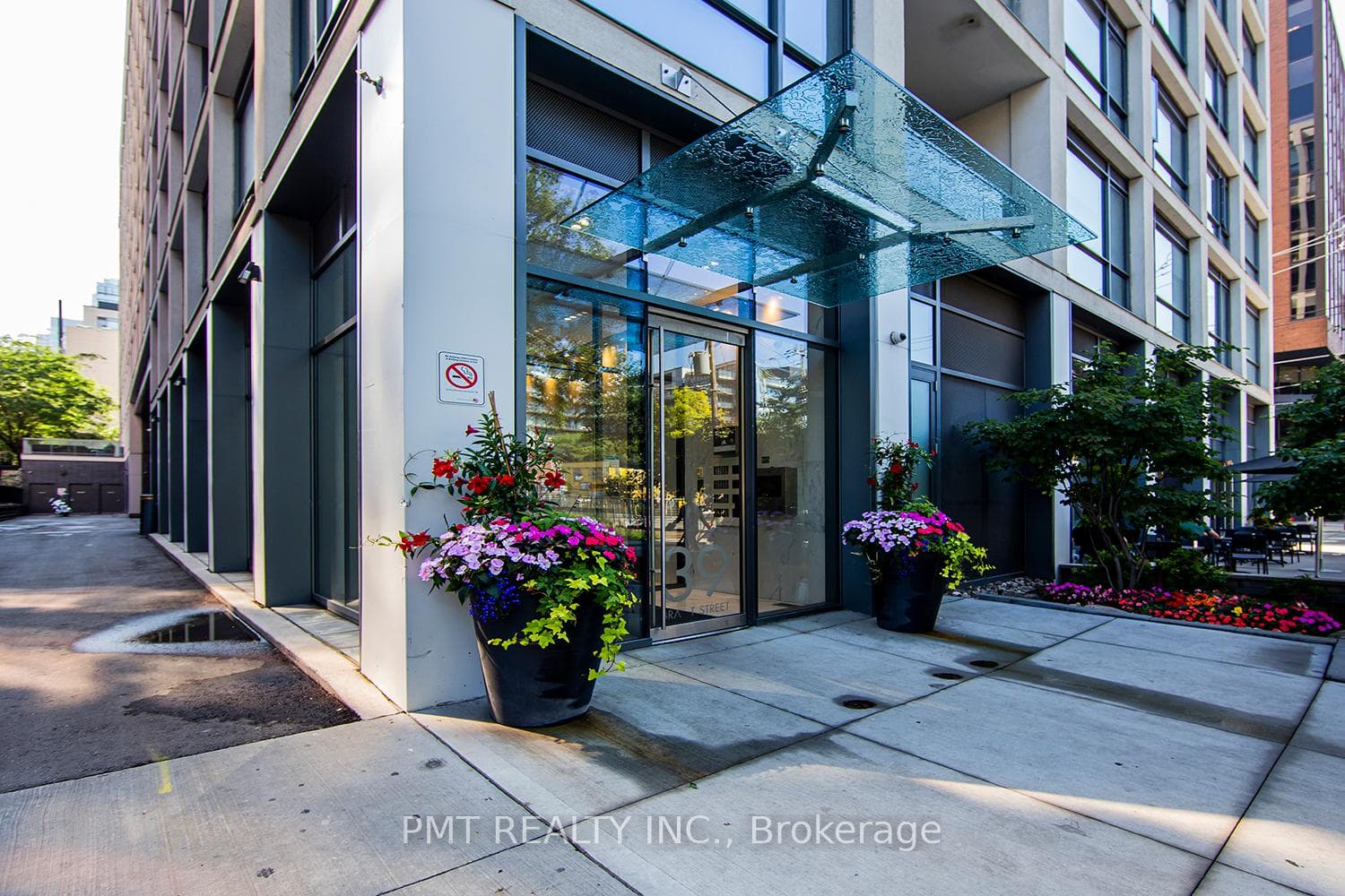 39 Brant Street Unit 804 photo 18