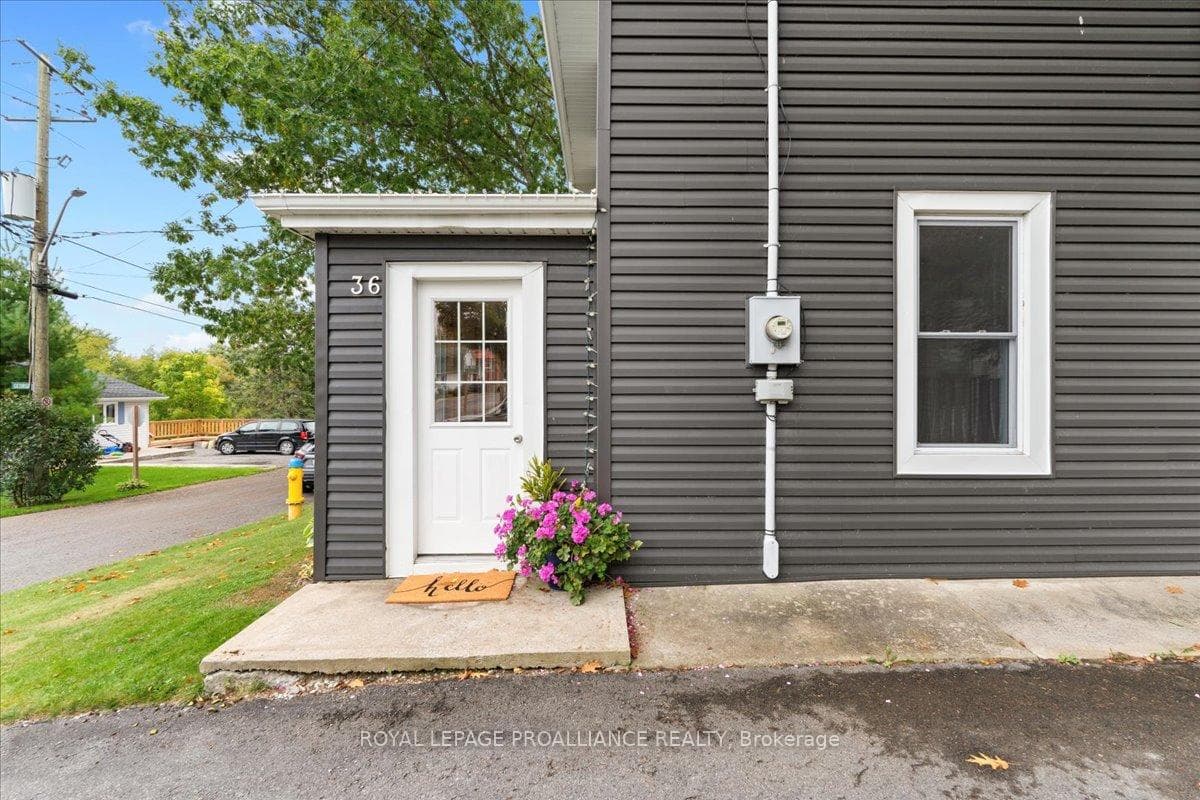 36 Emma Street photo 4