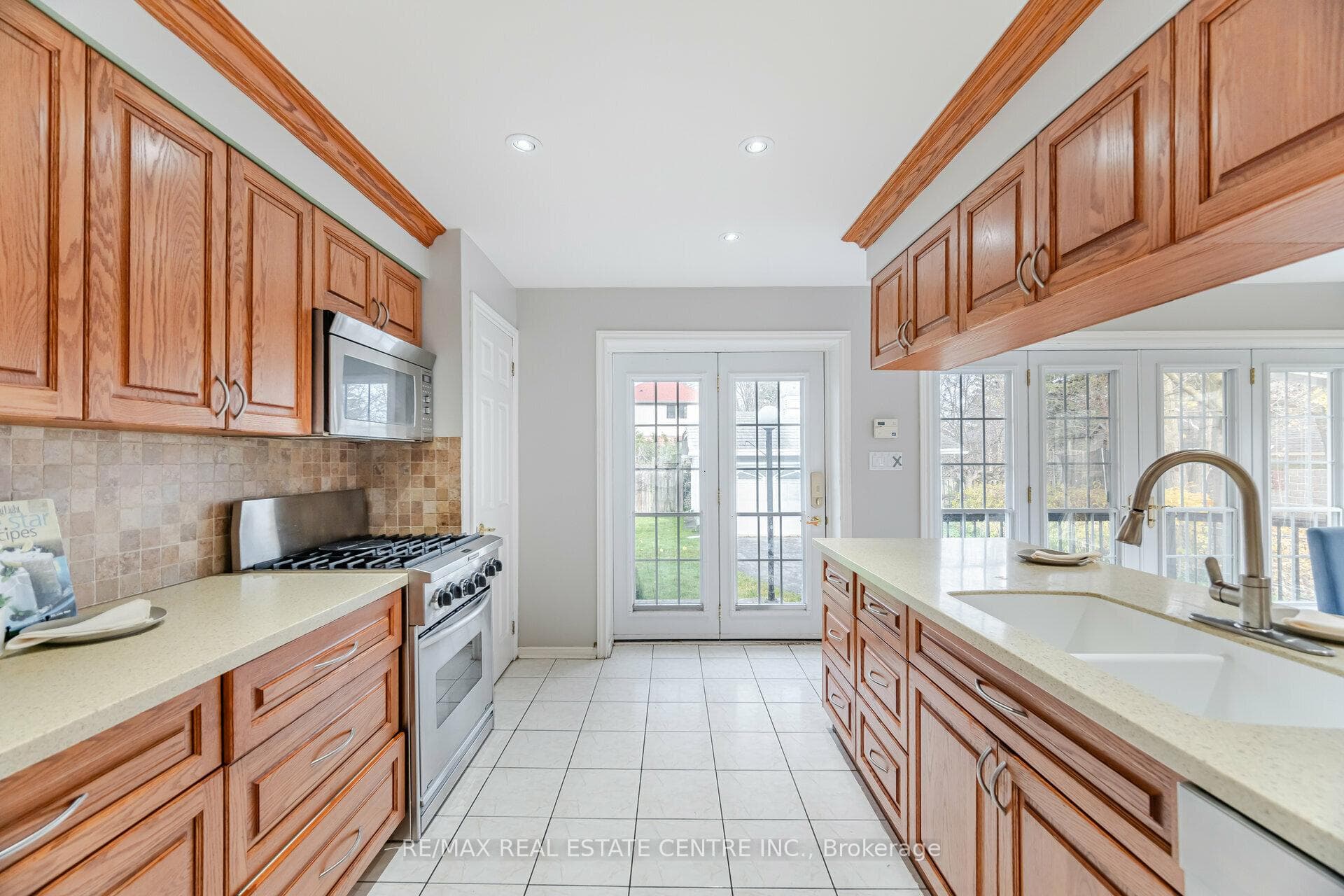 19 Oakwood Avenue photo 18