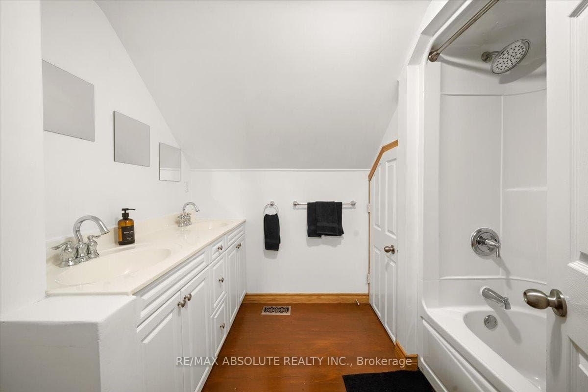 4035 DONNELLY Drive photo 27