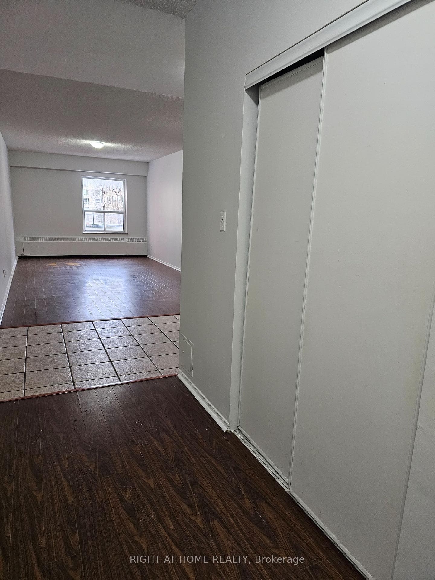1801 Eglinton Avenue Unit 307 photo 18