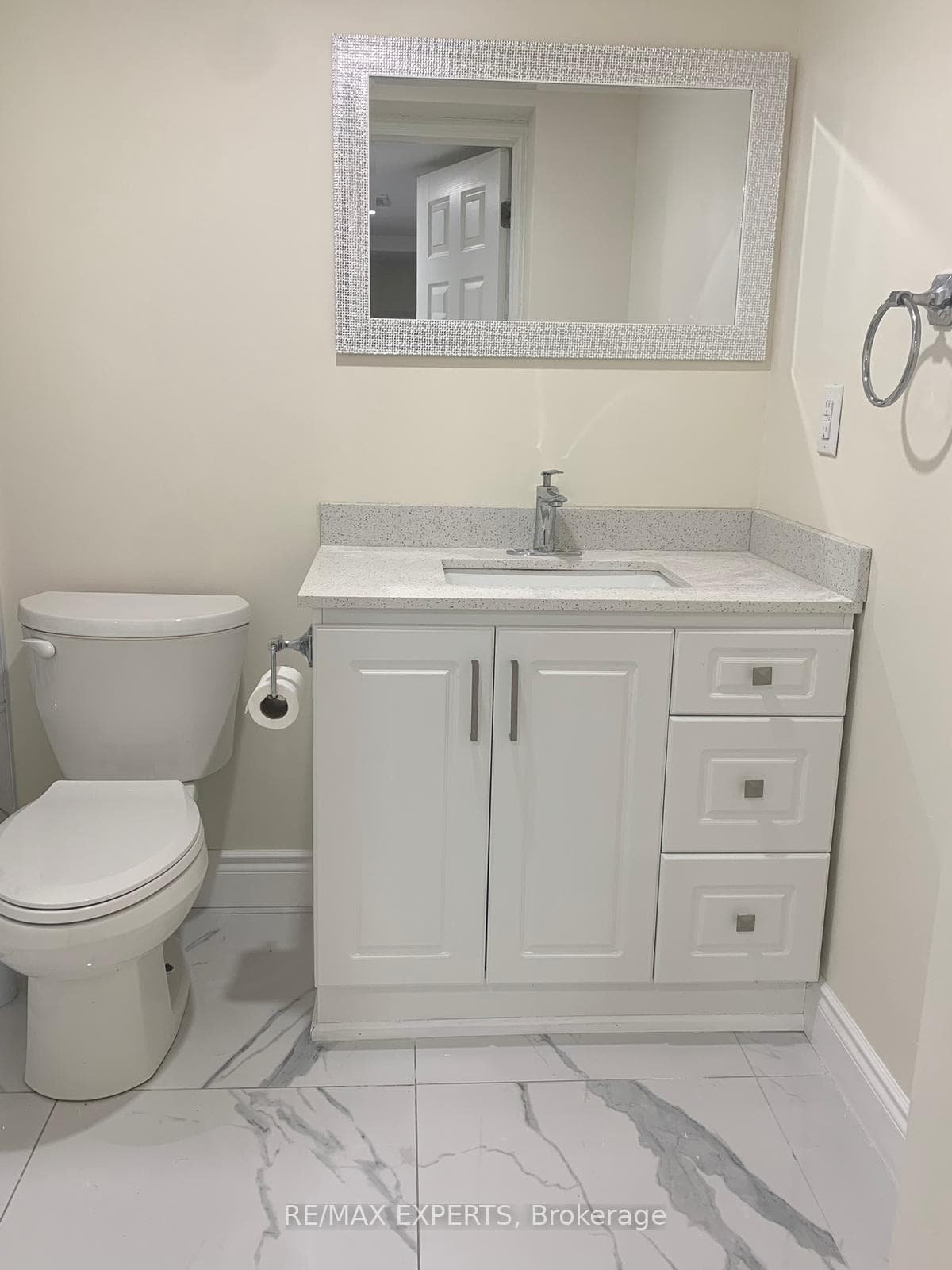 212 Velmar Drive photo 2