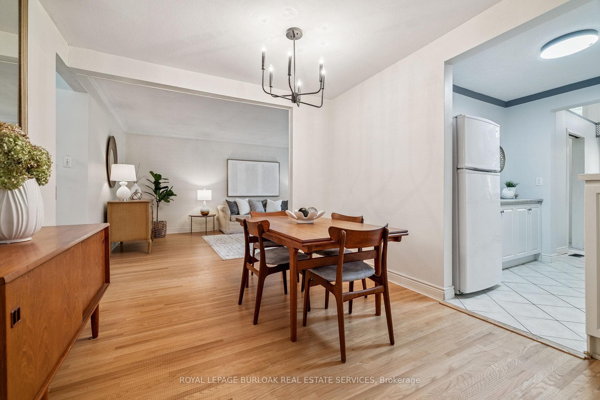 532 Elwood Road photo 11