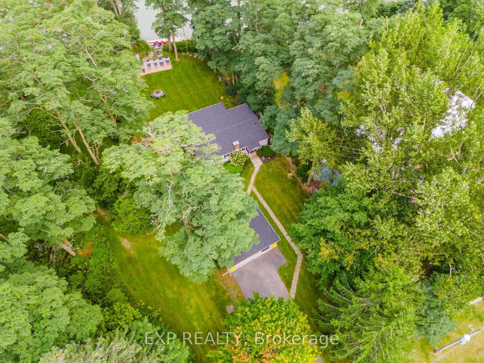 113 Victoria Beach Road photo 3