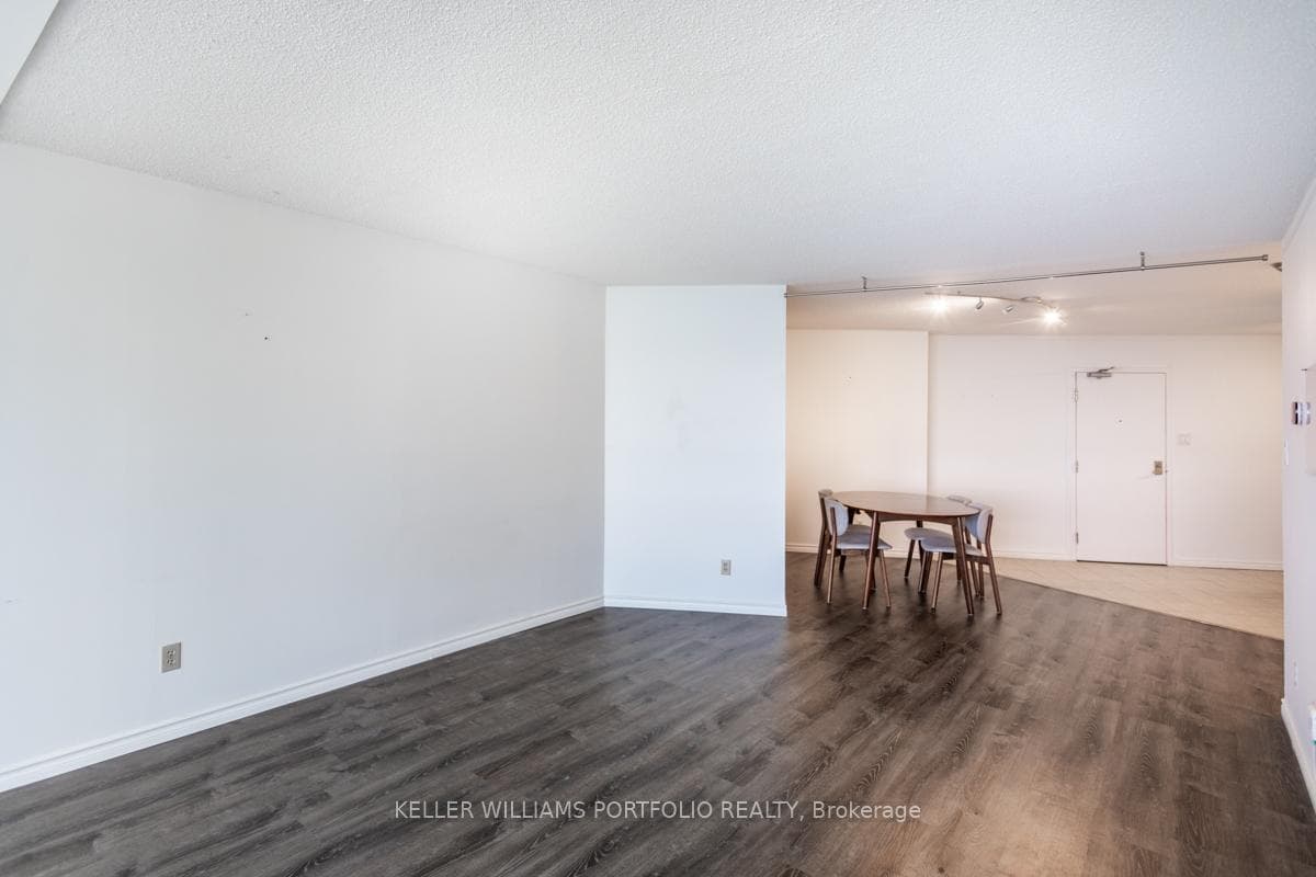 260 Queens Quay Unit 2708 photo 12