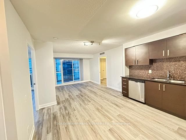 17 Anndale Drive Unit 705 photo 4