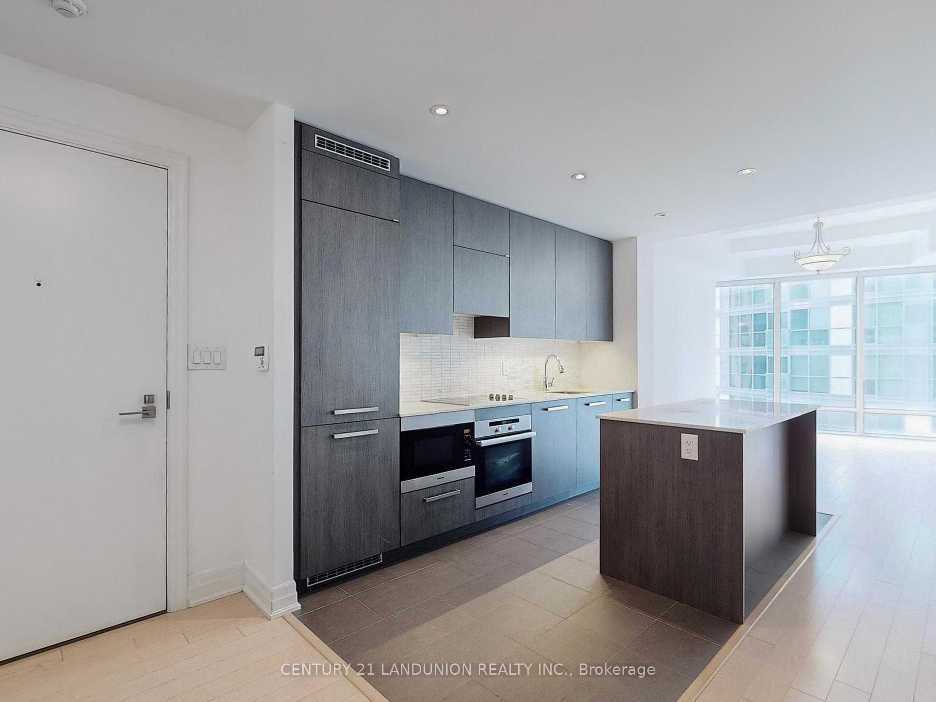 8 The Esplanade N/A Unit 2112 photo 4