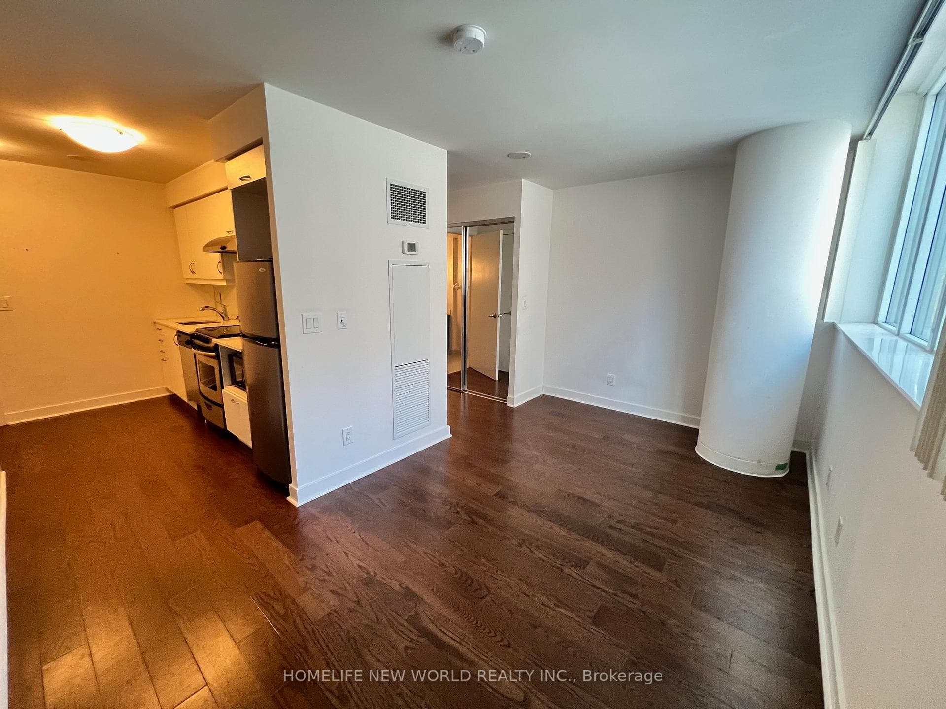 320 Richmond Street Unit 404 photo 5
