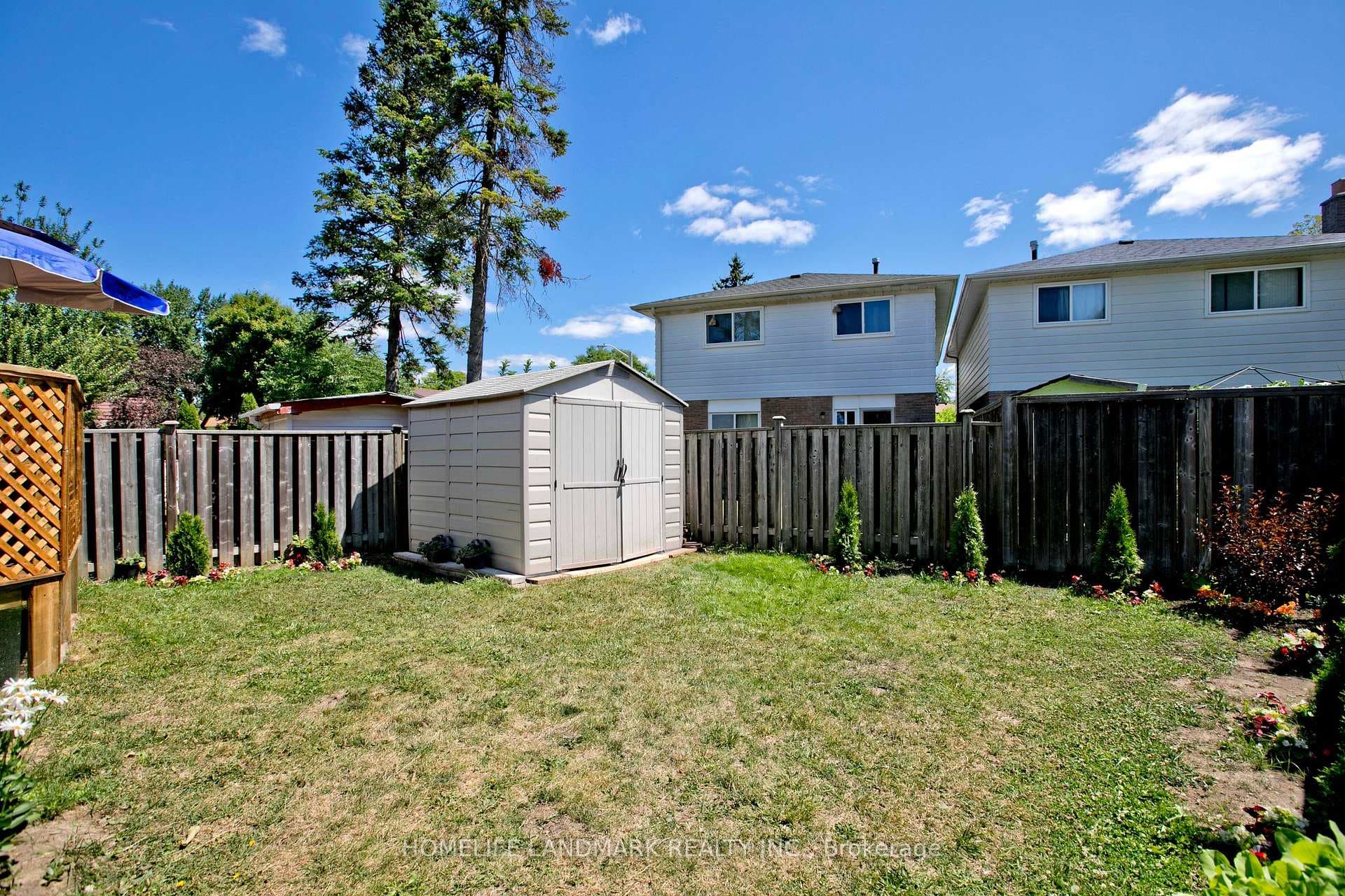 39 La Peer Boulevard photo 26