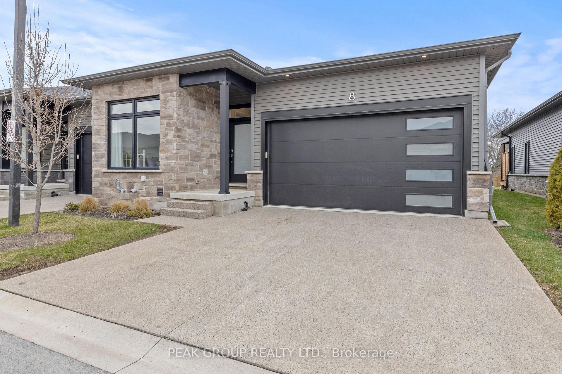 8974 Willoughby Drive Unit 8 photo 4