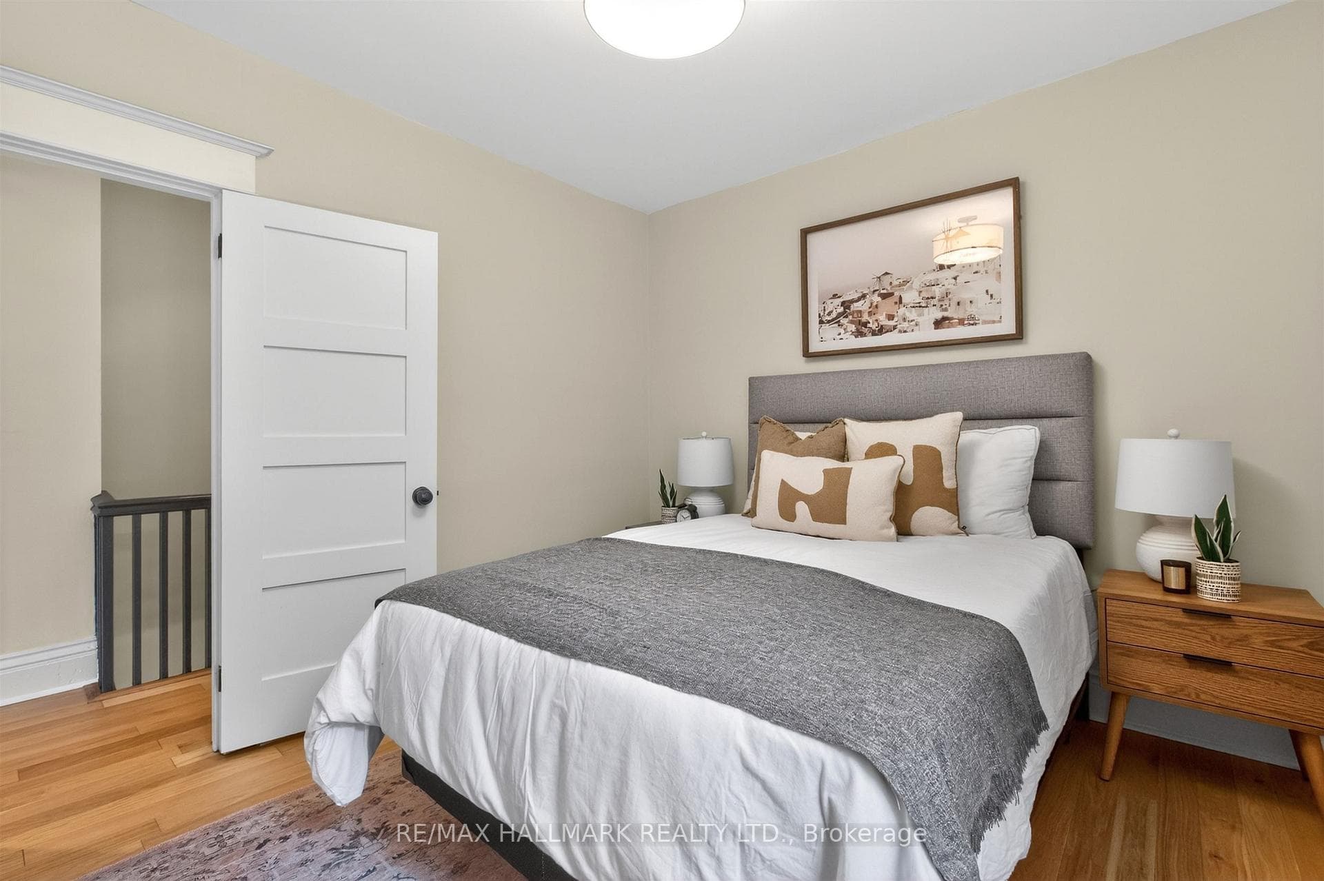 687 Durie Street photo 22