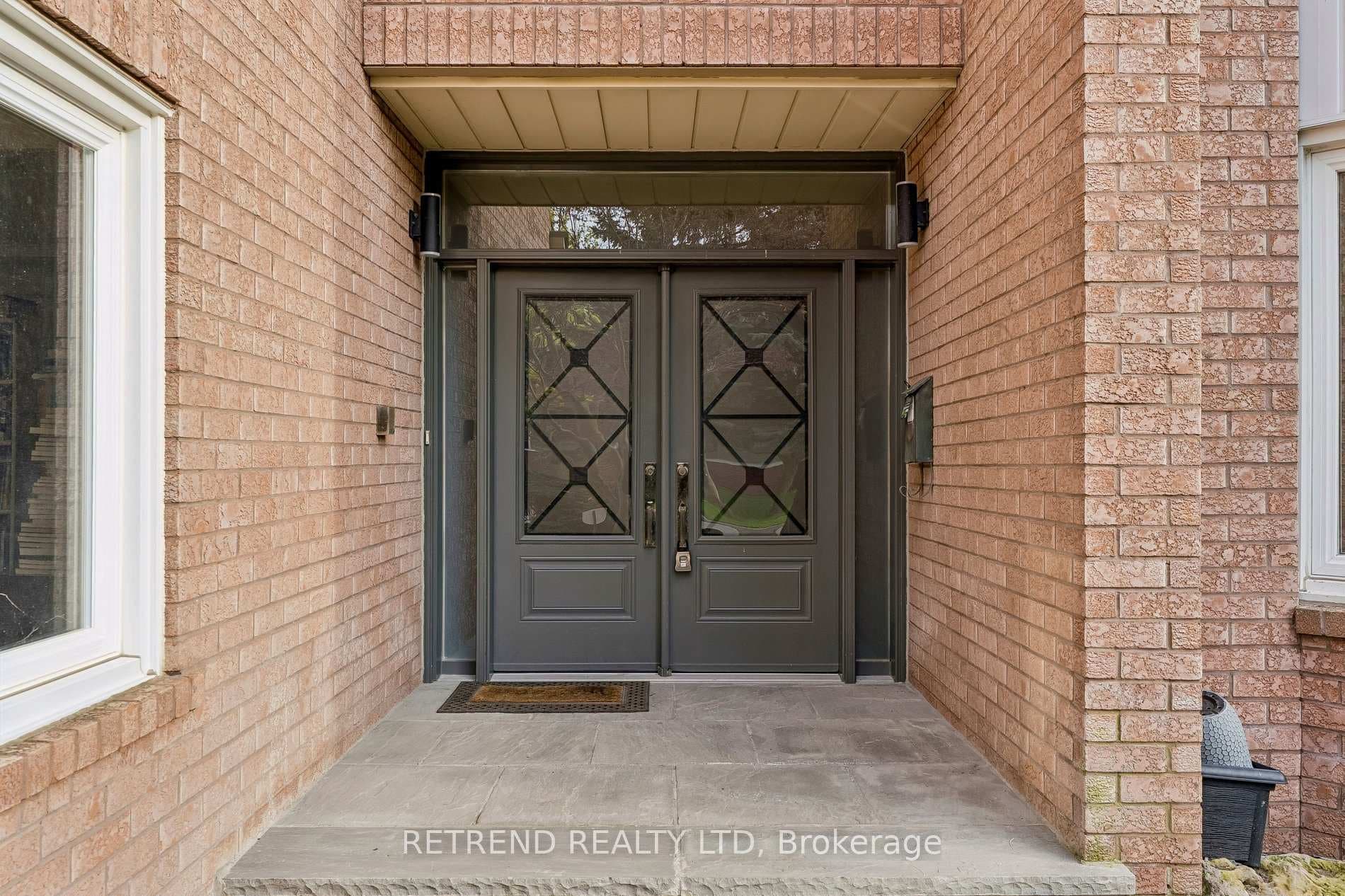 111 Hillcrest Avenue photo 3