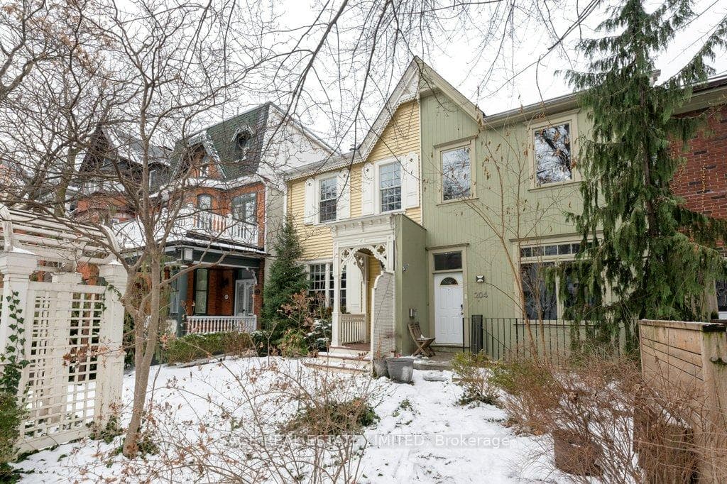 204 Berkeley Street photo 34
