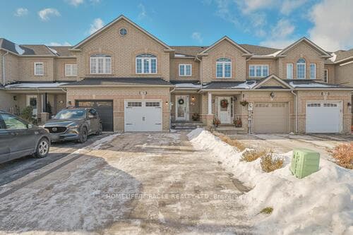 190 Deepsprings Crescent photo 1