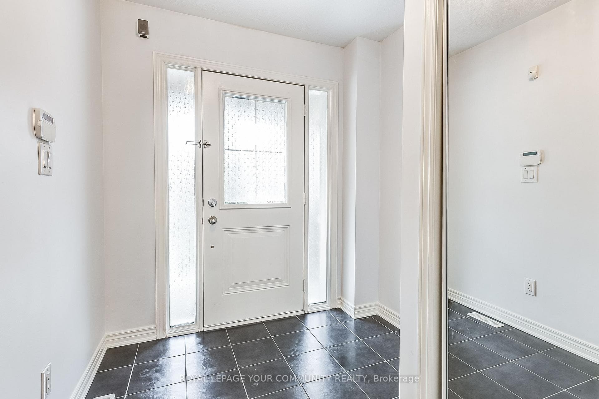 332 Doak Lane photo 3