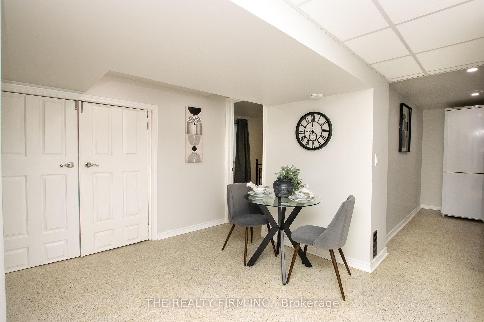 1319 Wilton Avenue photo 27