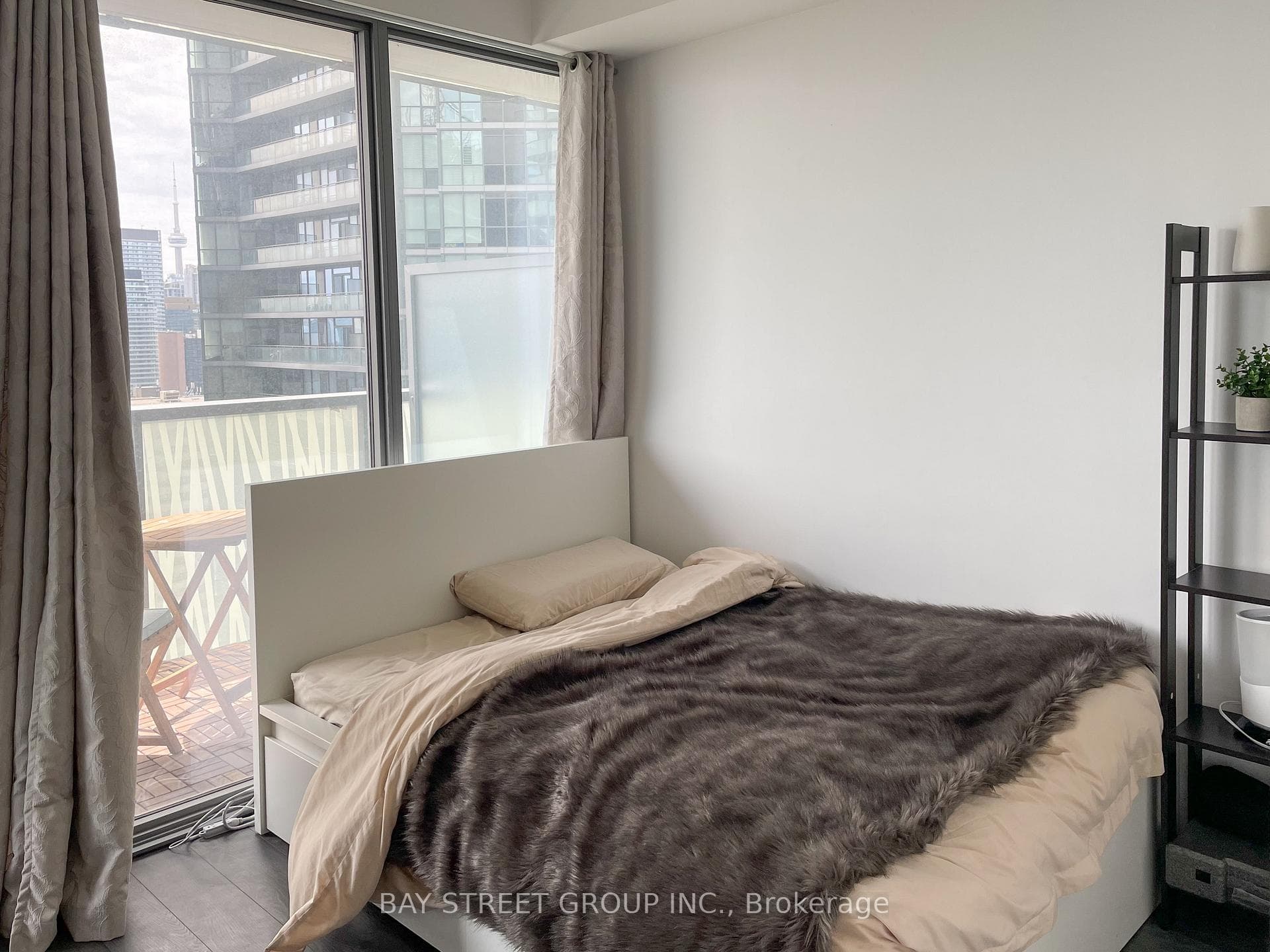 50 Charles Street Unit 2704 photo 5