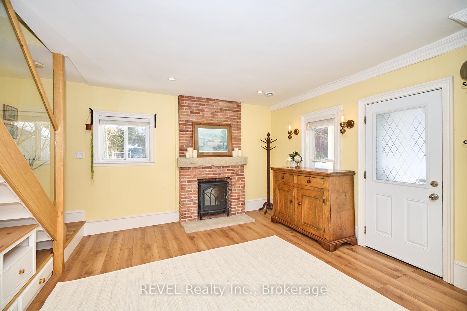 1819 Balfour Street photo 12