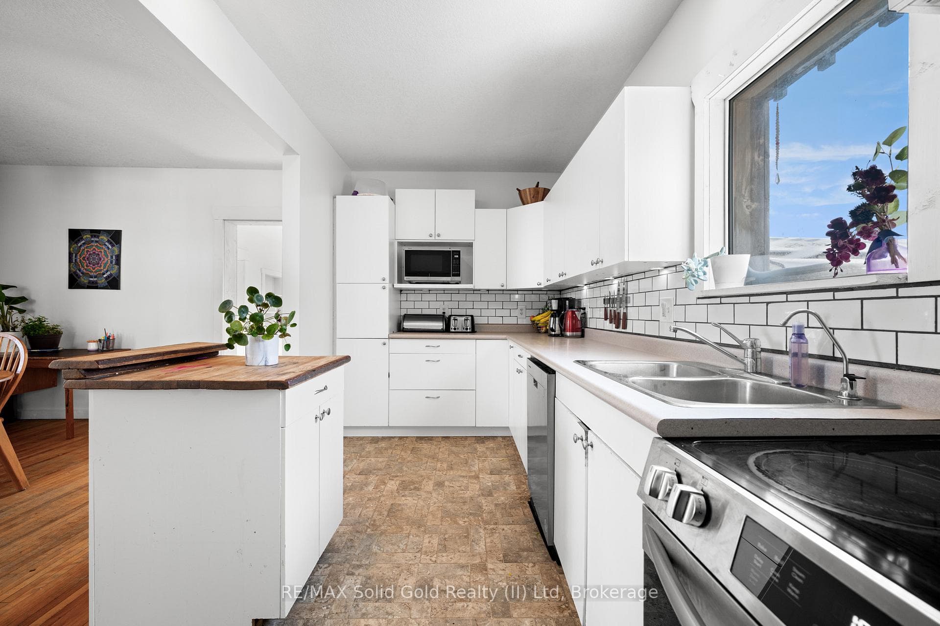 50 Isabella Street photo 8