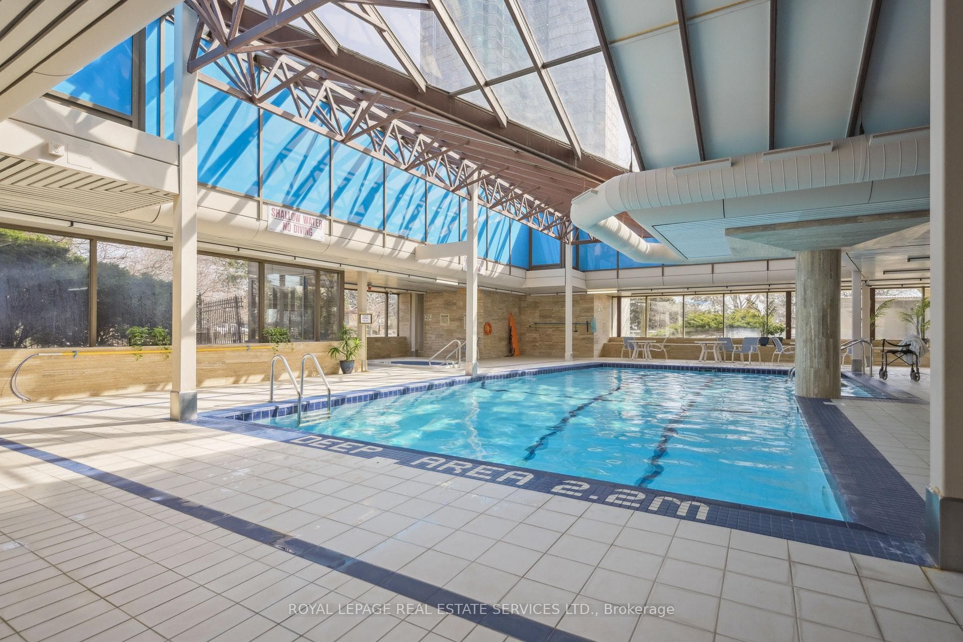 2045 Lake Shore Boulevard Unit 4106 photo 24