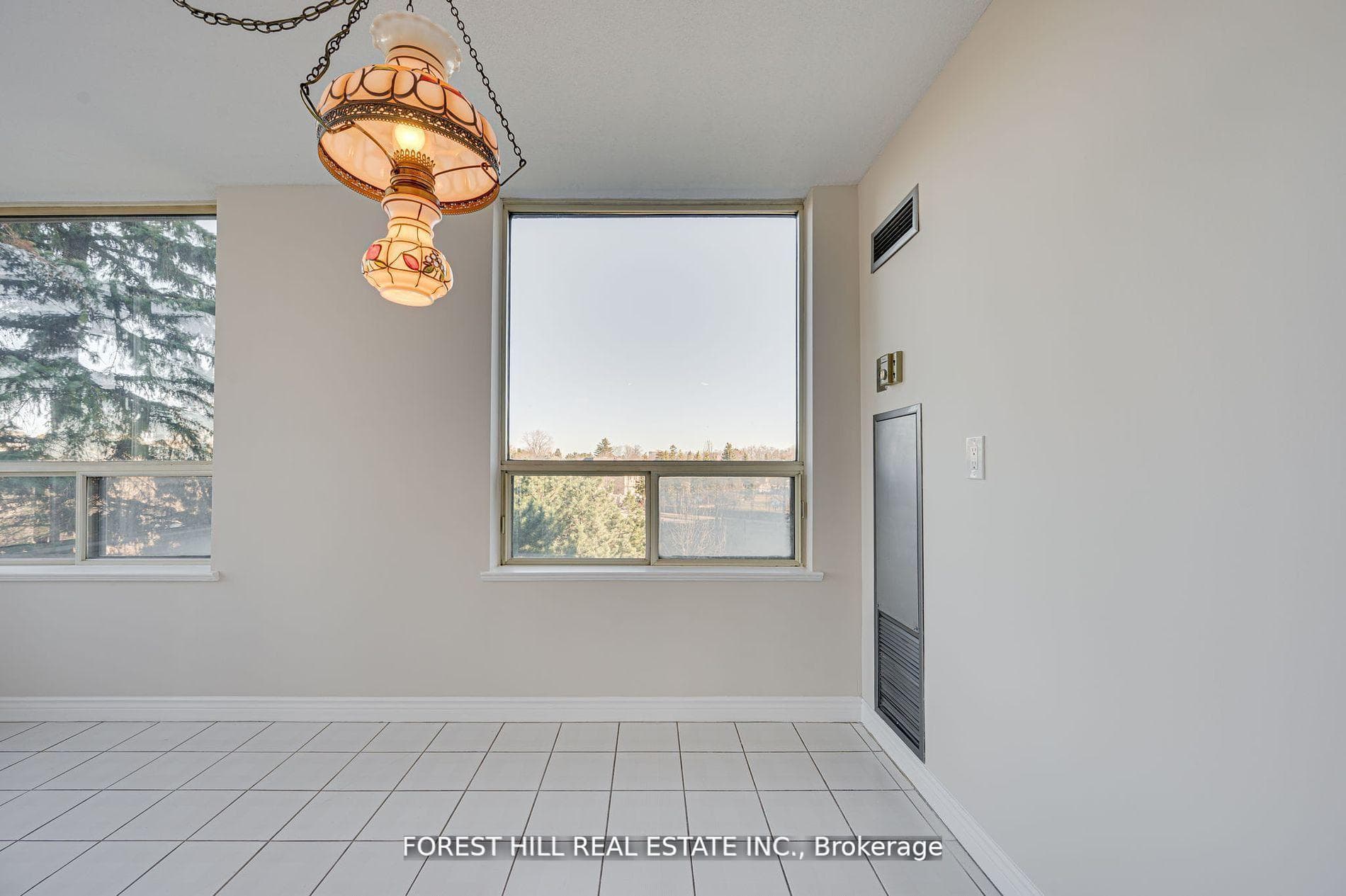 7 Townsgate Drive Unit 304 photo 10
