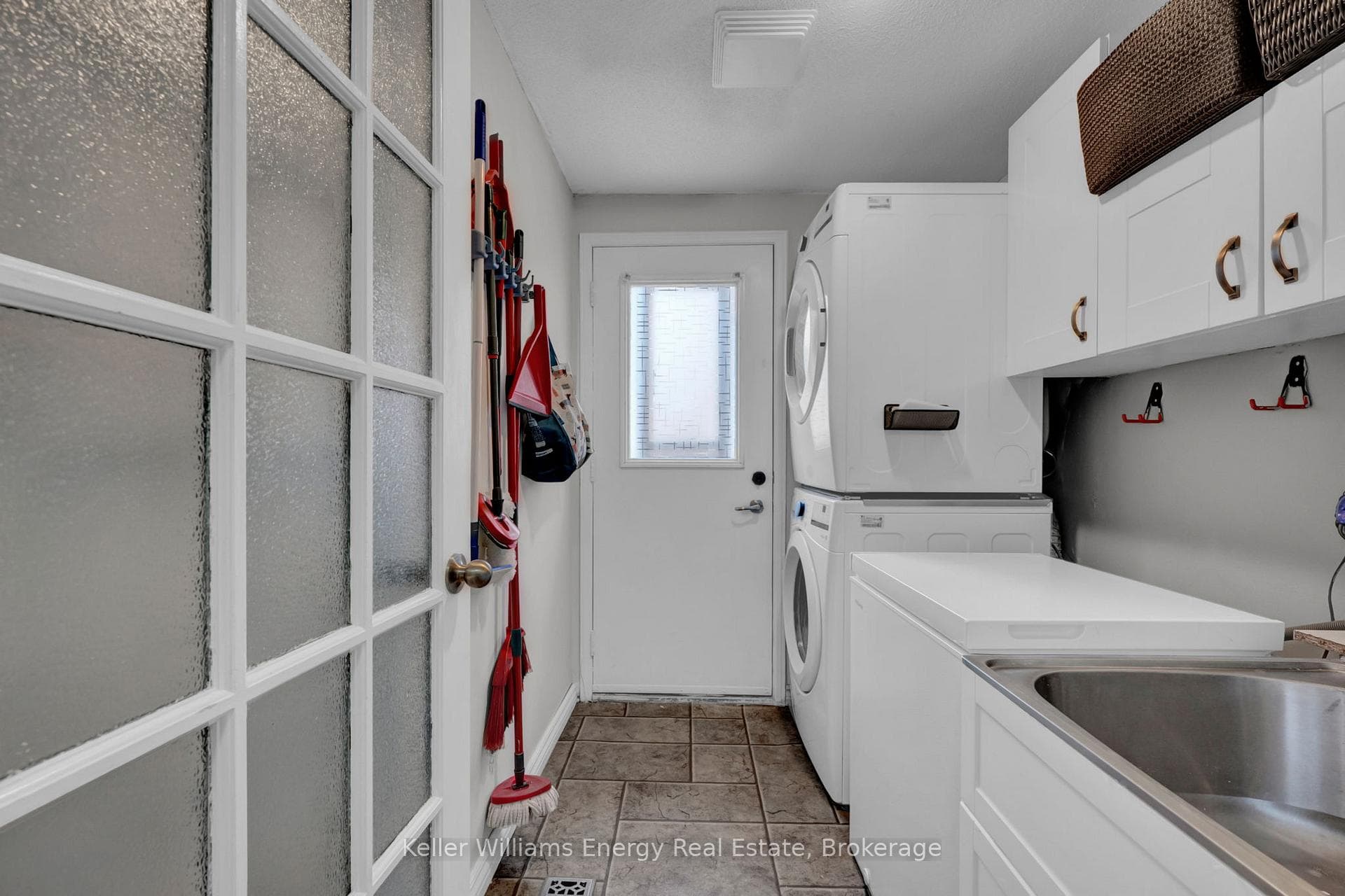25 Fieldview Crescent photo 39