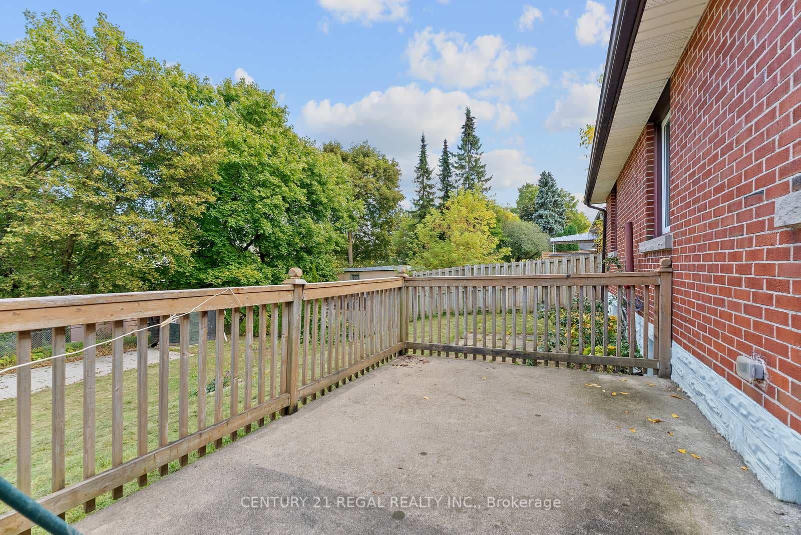 21 Louisa Drive photo 36