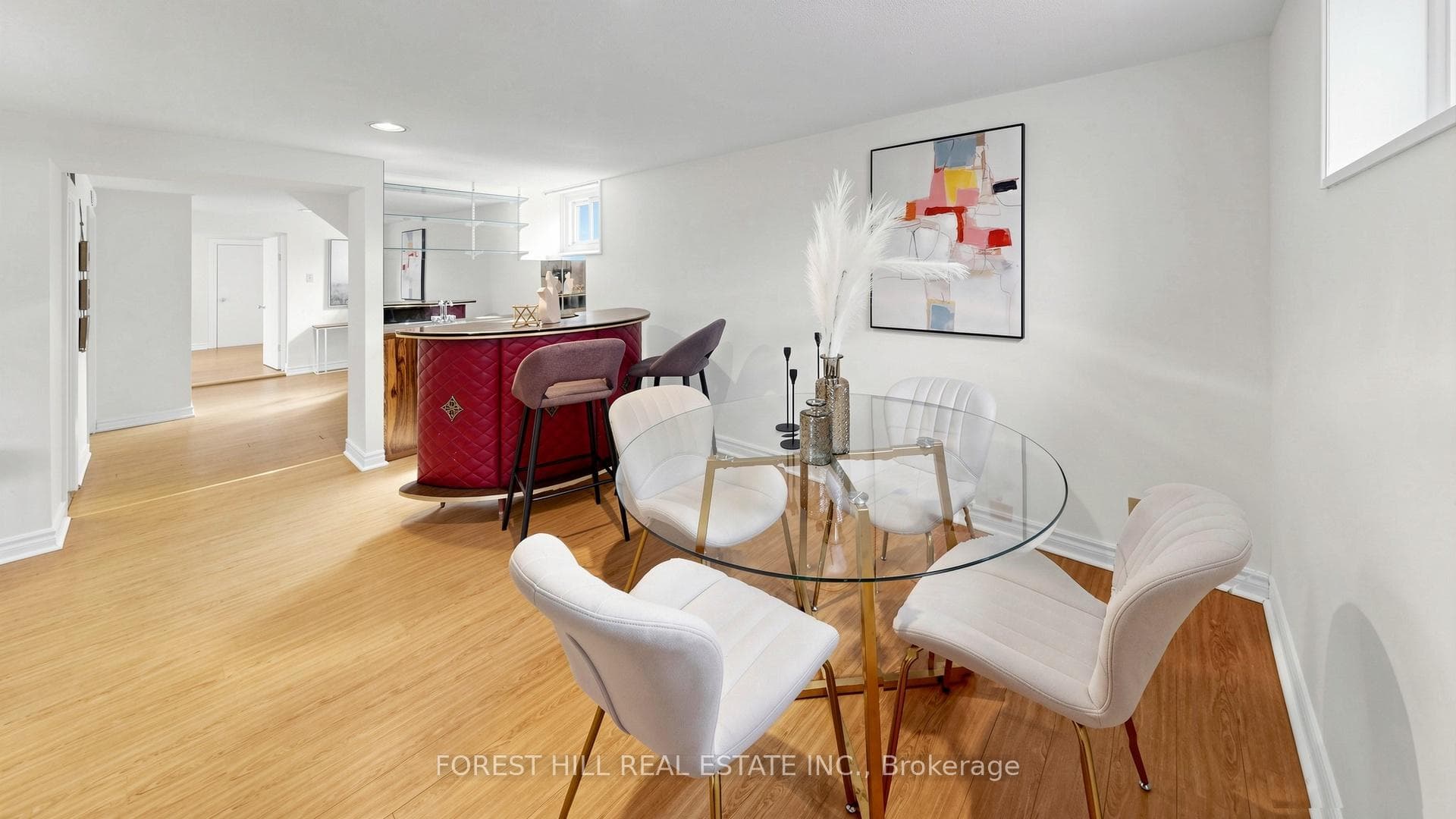 8 Summerfield Crescent photo 26