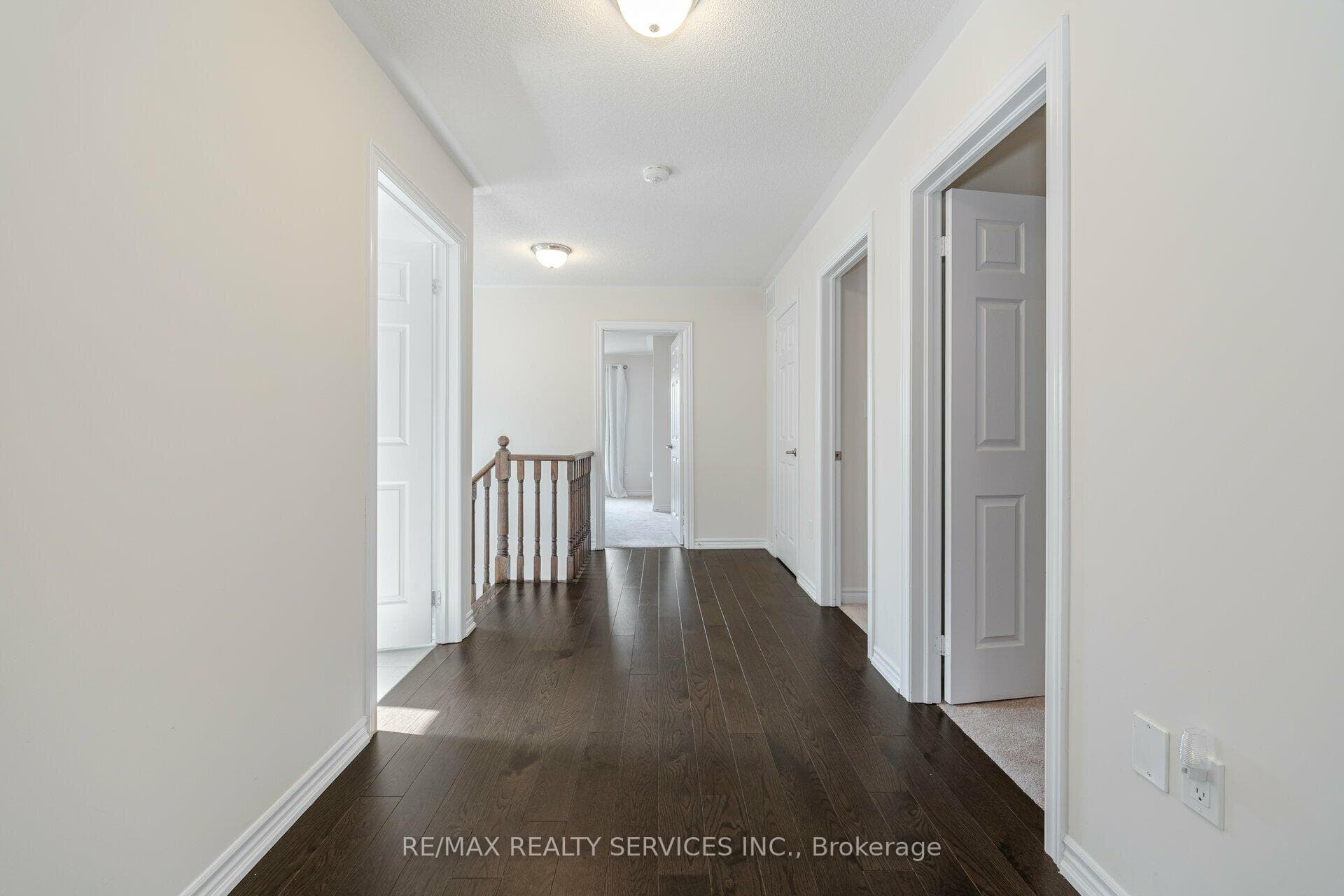 52 phyllis Drive photo 32