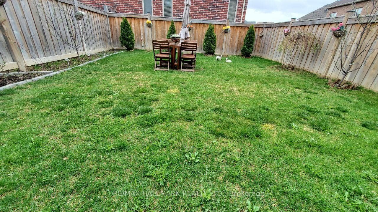 19 Chouinard Way Unit #Main&2nd photo 11