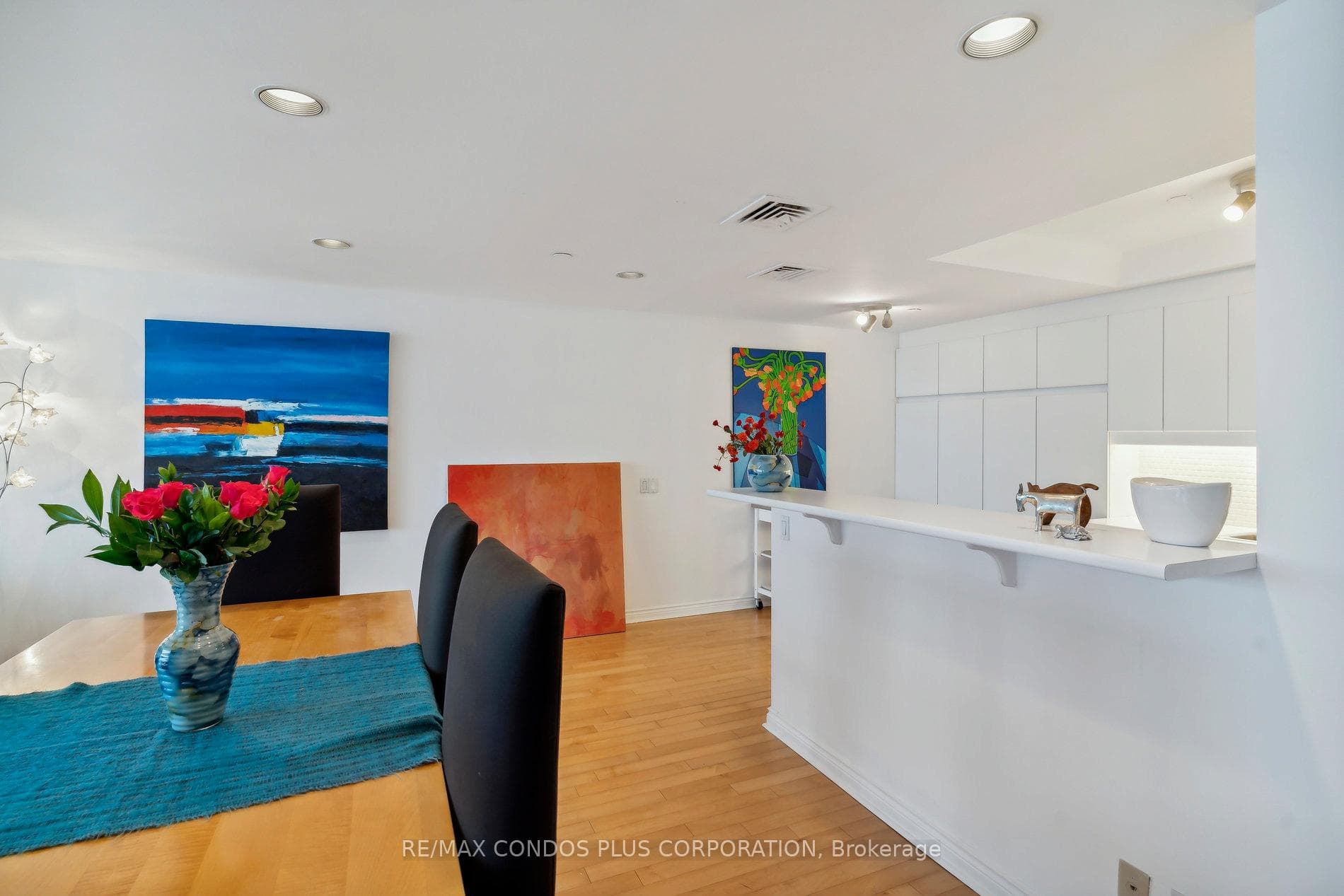211 Queens Quay Unit 1102 photo 18