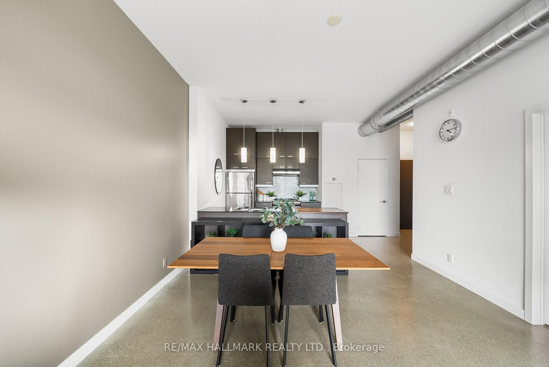 569 King Street Unit 503 photo 7