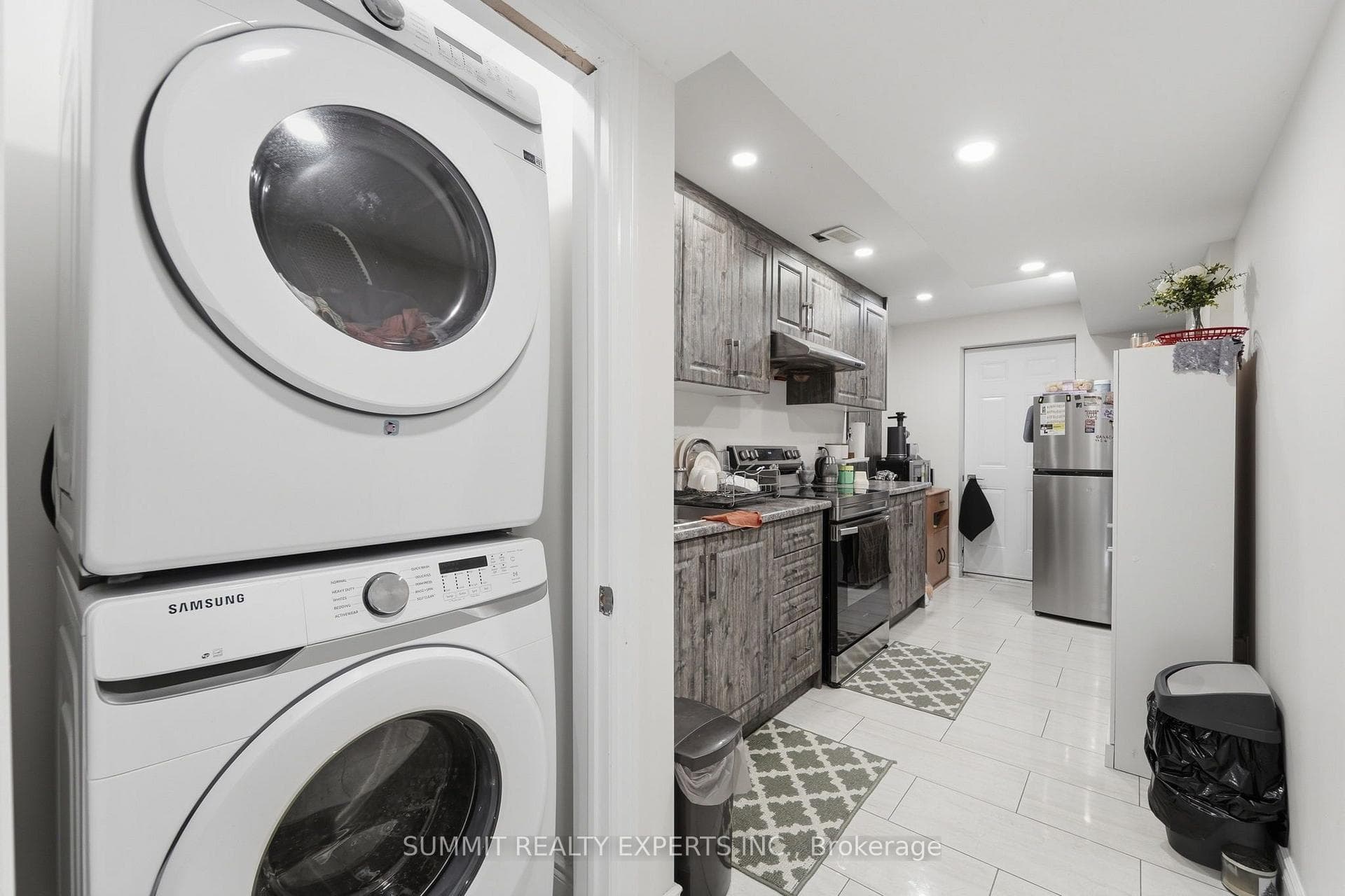 935 Chapel Hill Court photo 30