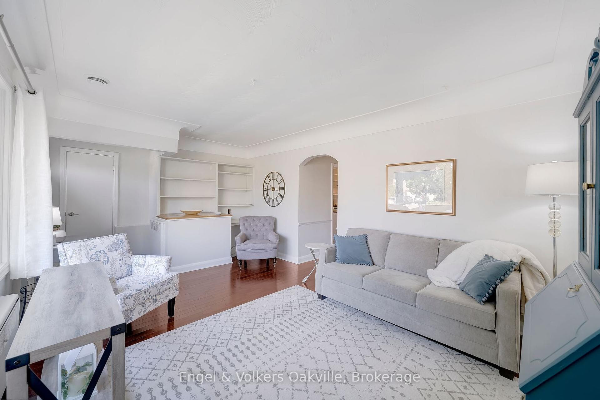 1354 Ontario Street photo 5