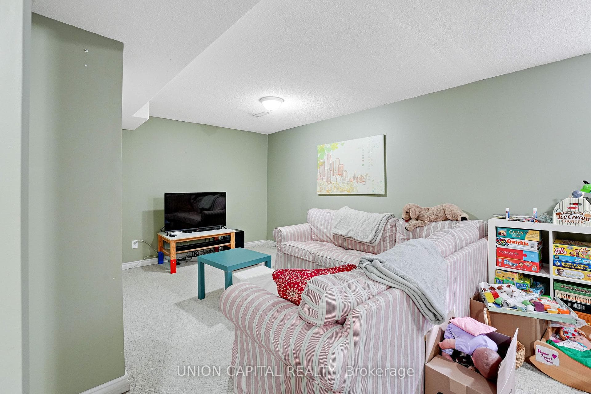 73 HUMPHREY Drive photo 33