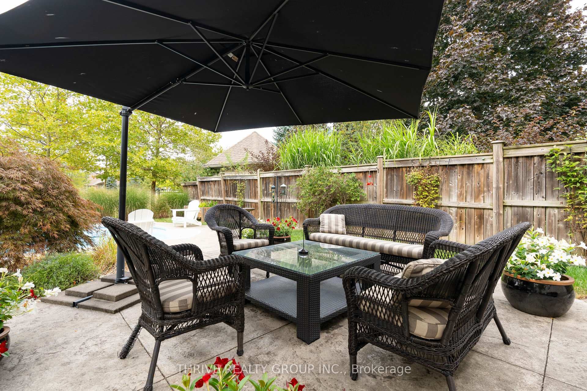 320 Rivertrace Close photo 9