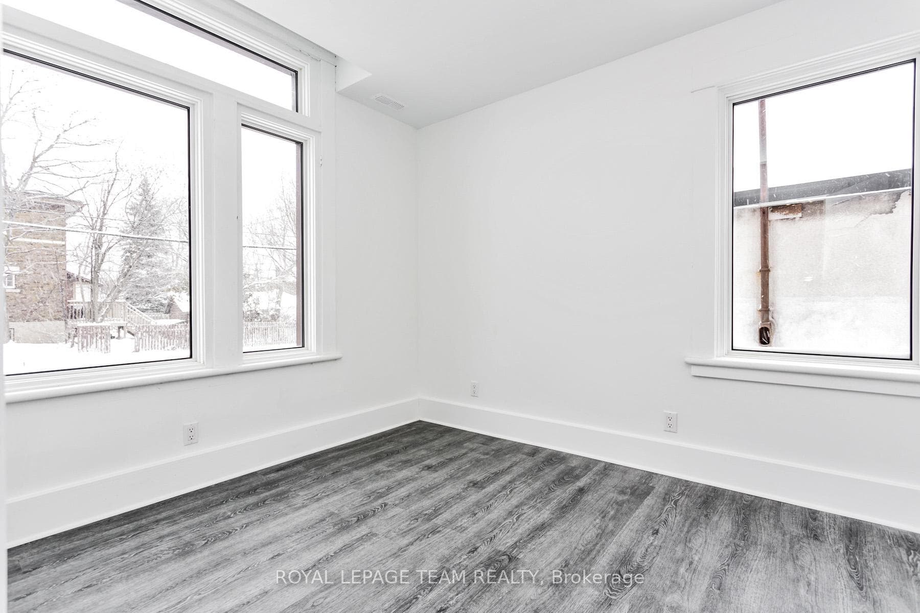 790 Bronson Avenue photo 12