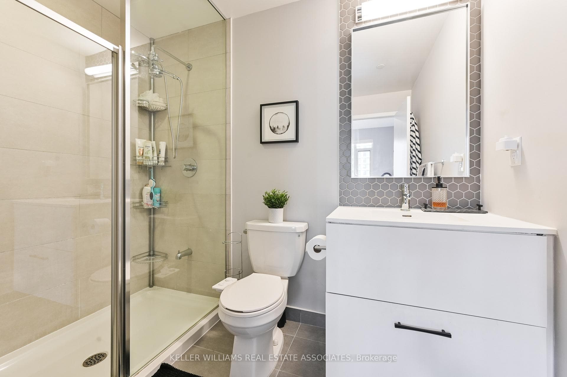 2520 Eglinton Avenue Unit 822 photo 19