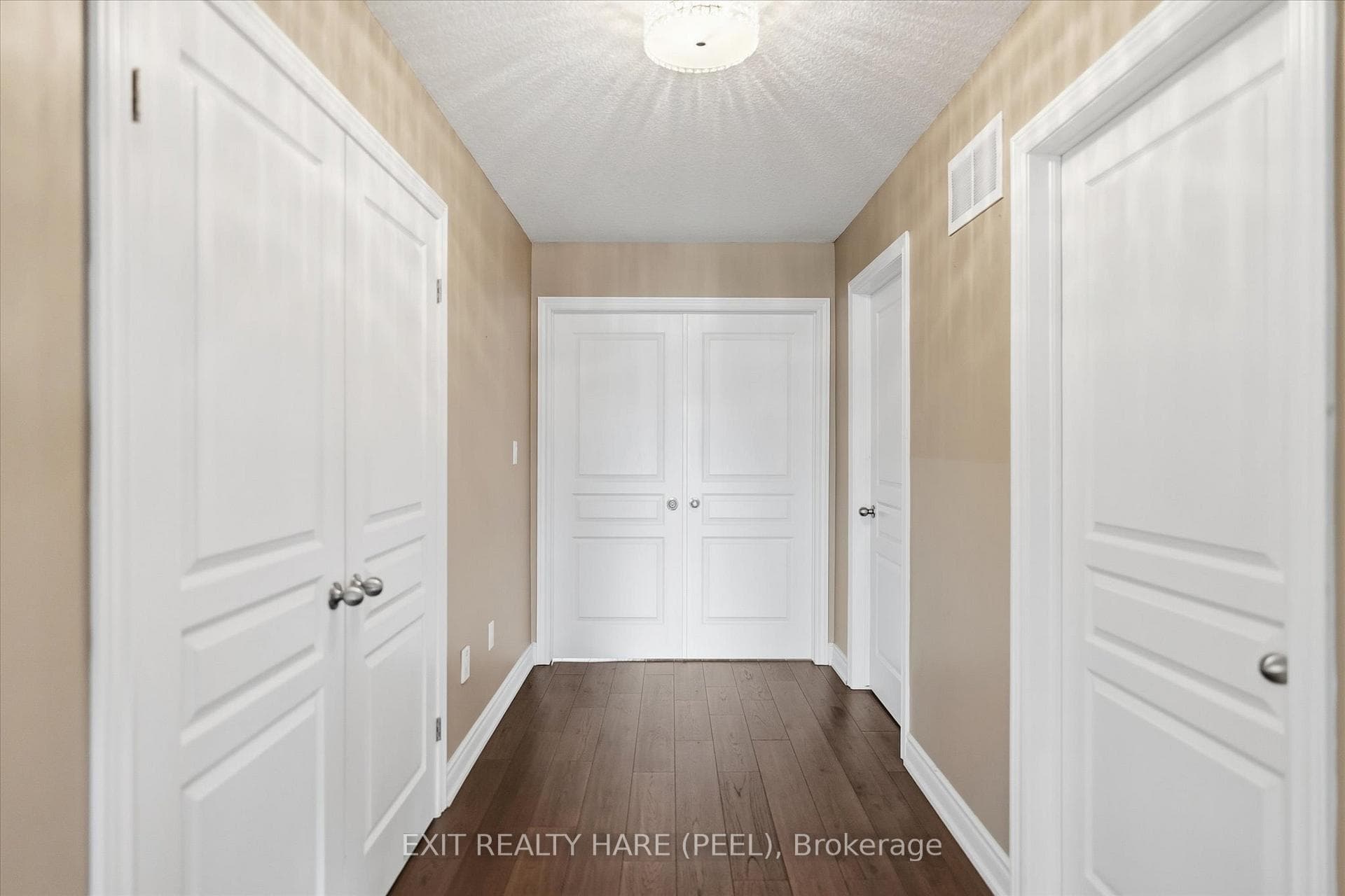 174 Irwin Avenue photo 22
