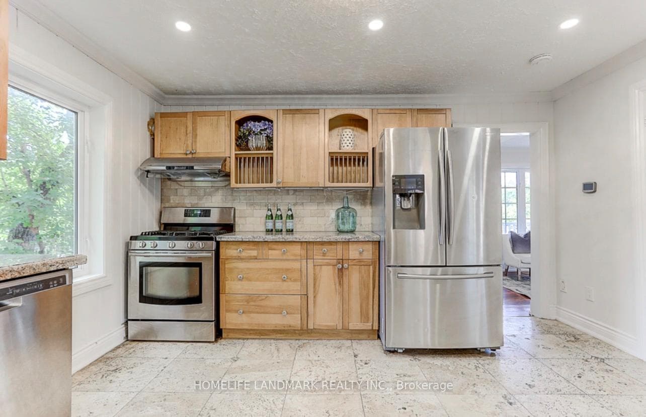 115 Crosby Avenue photo 29