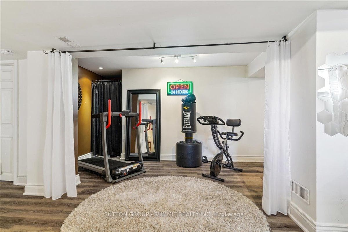 486 Lees Lane photo 25