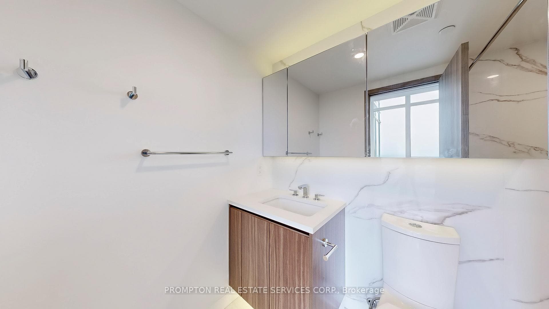 1 CONCORD CITYPLACE Way Unit 5611 photo 32