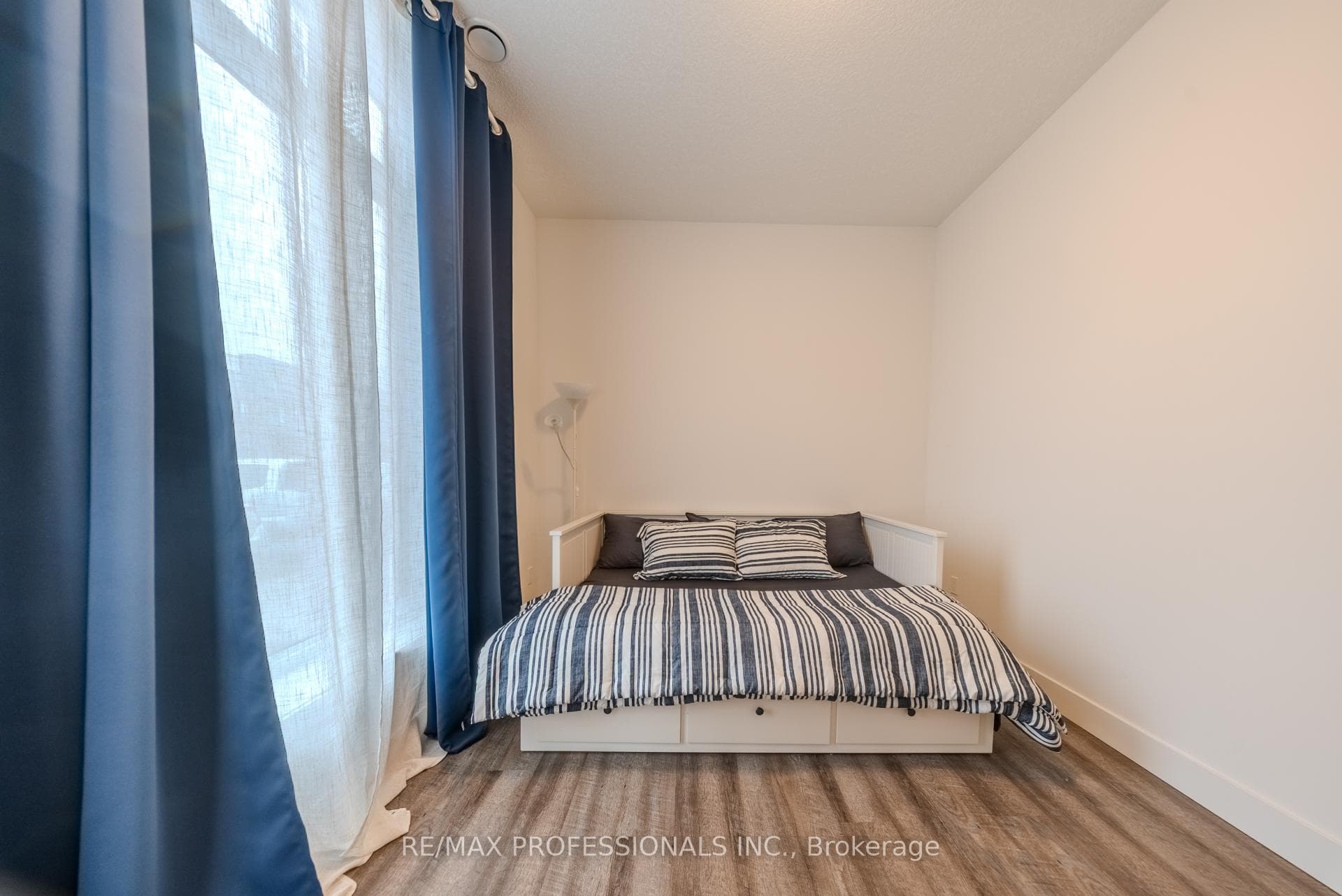 107 Roger Street Unit 109 photo 31