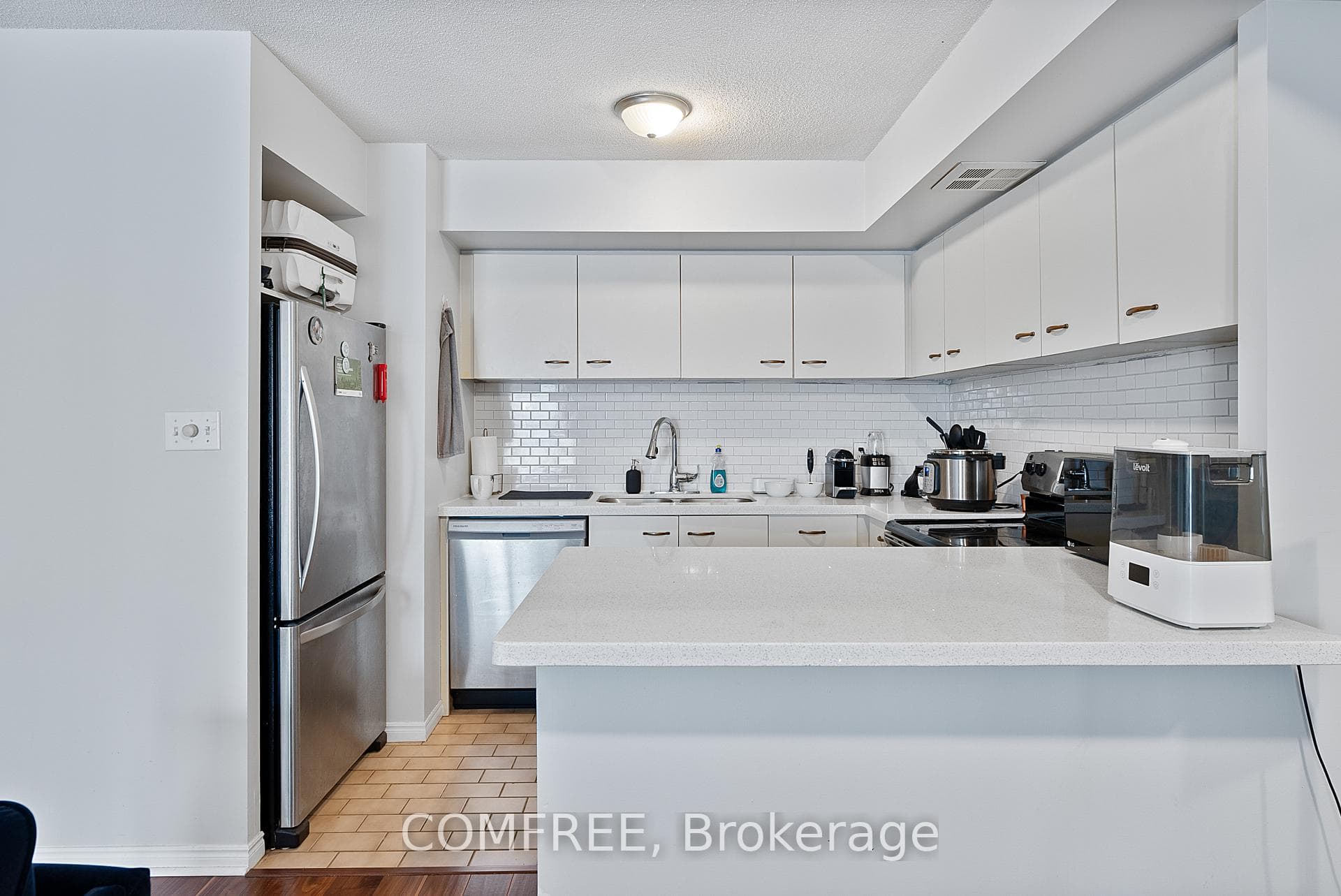 25 The Esplanade N/A Unit 1519 photo 5