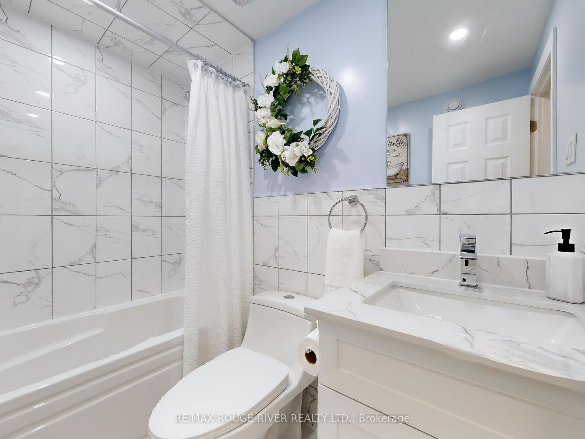 1763 Listowell Crescent photo 34